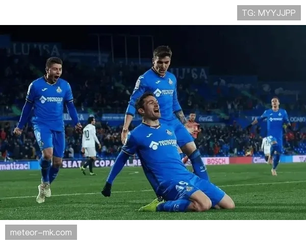 赫塔费中场表现稳健，多次关键拦截助球队稳固防守