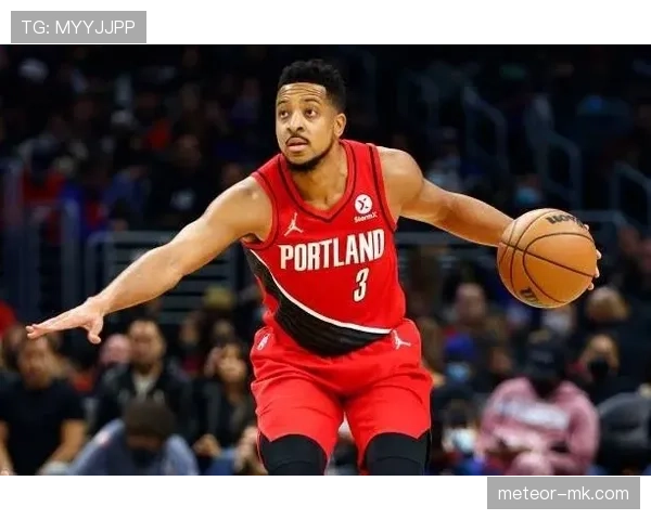 诺伊尔本赛季联赛表现稳健,状态回暖趋势清晰 诺伊尔本赛季联赛表现稳健,状态回暖趋势清晰